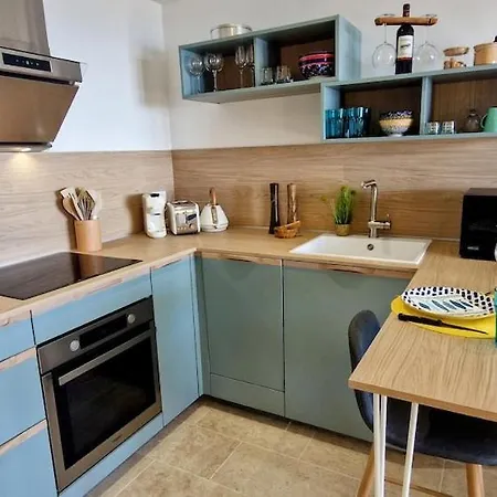 L'escapade, Vue Exceptionnelle, Standing, Piscine, Tennis, Climatisation, Parking *