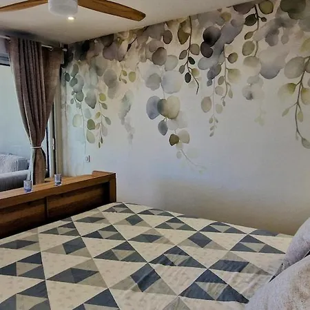 L'escapade, Vue Exceptionnelle, Standing, Piscine, Tennis, Climatisation, Parking セット