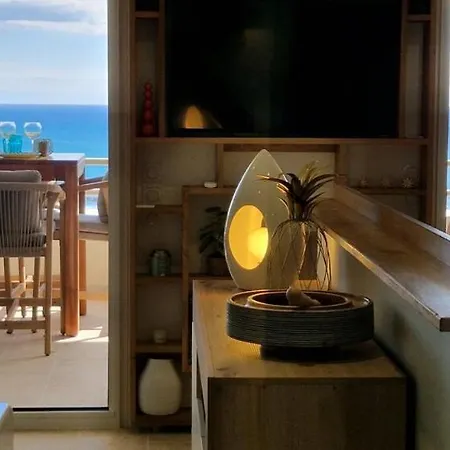 L'escapade, Vue Exceptionnelle, Standing, Piscine, Tennis, Climatisation, Parking *